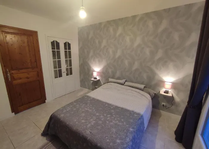 ホームステイ Chambre Chez Fanny Saussemesnil